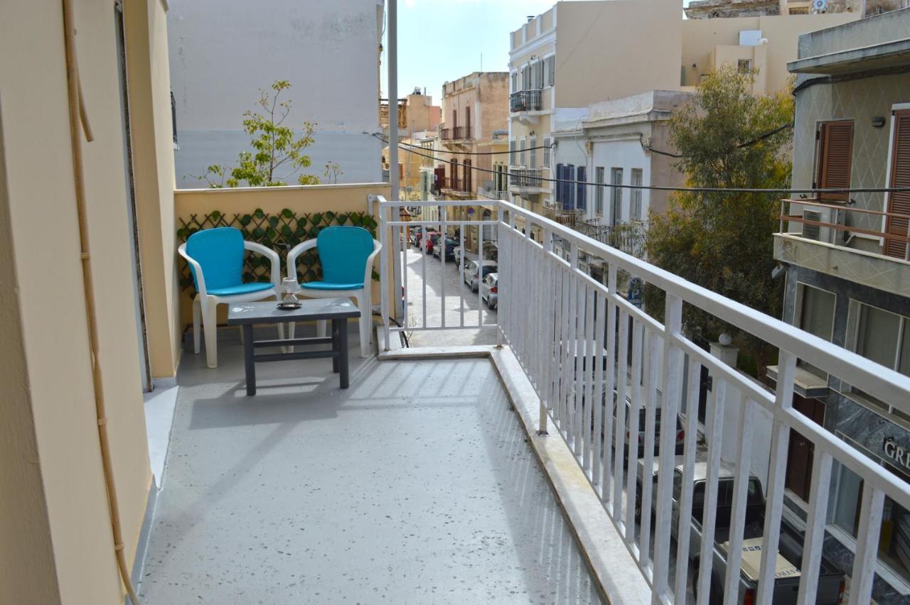 Aggeliki'S Apartment Ermoupoli Exterior photo